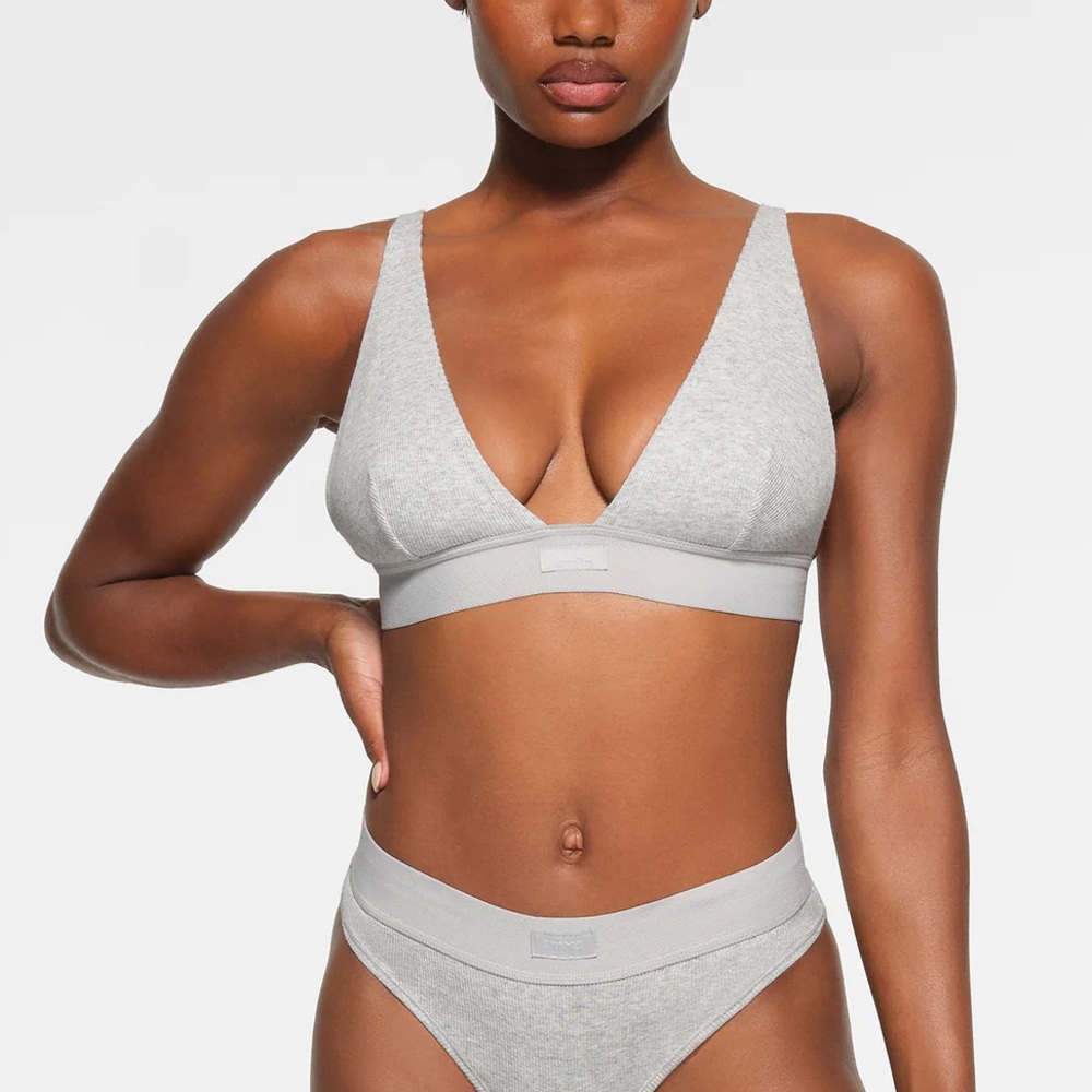 Skims bralette new with tags size 4X